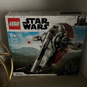 Star Wars legos Boba fetts starship